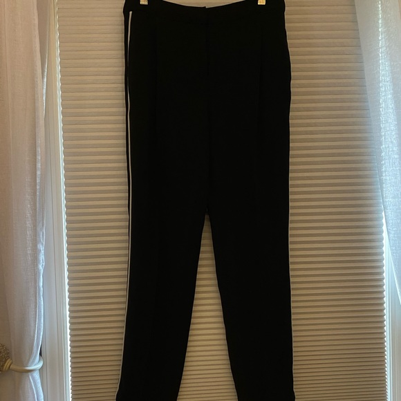 Topshop Pants - TOPSHOP pleated dress pants US 6